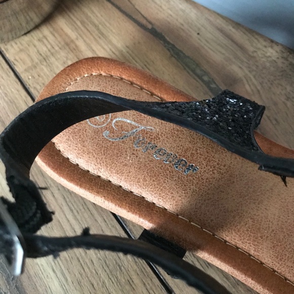 Black Glitter Thong Sandals - Picture 5 of 6